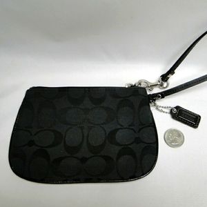 Authentic Coach Wristlet w Glossy Blk Leather Trim